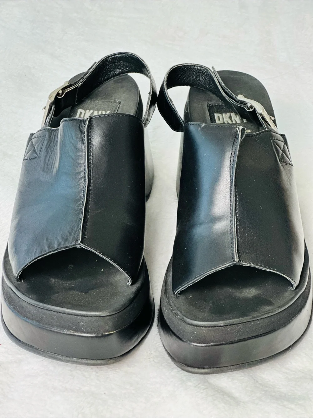Y2K Vintage DKNY Black  Leather Platform Sandals Size 6